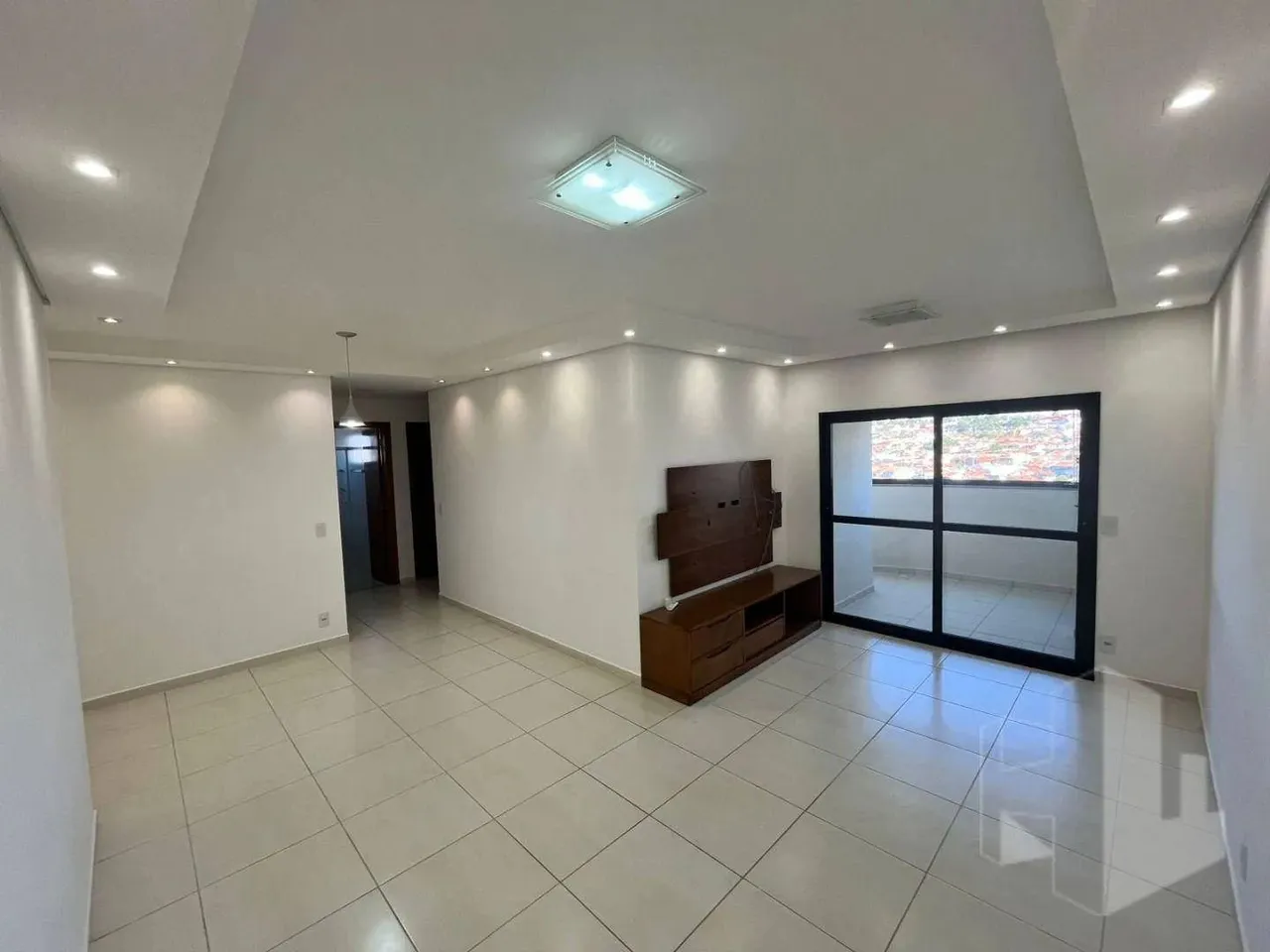 Apartamento com 2 dormitórios para alugar, 82 m² por R$ 2.870,00/mês - Chácara Peccioli -