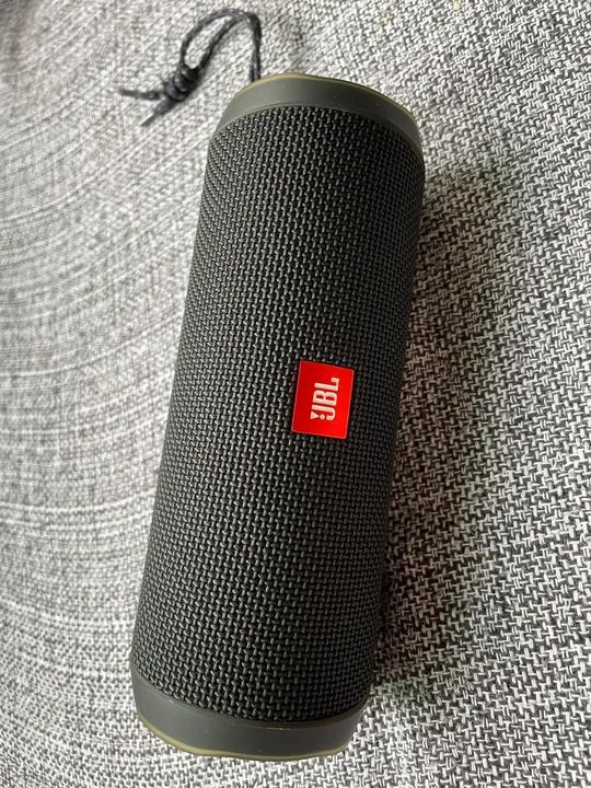 Caixa de Som JBL  Flip 4 - Bluetooth - Portátil - Impermeável