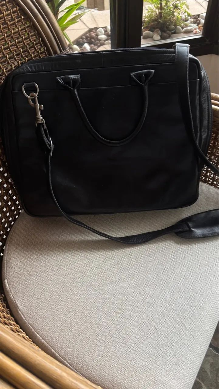 Bolsa Executiva de Couro Preta - Foto 2