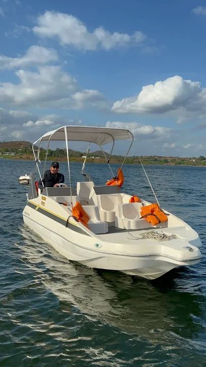 Lancha impecável para seus momentos de lazer! - Foto 7