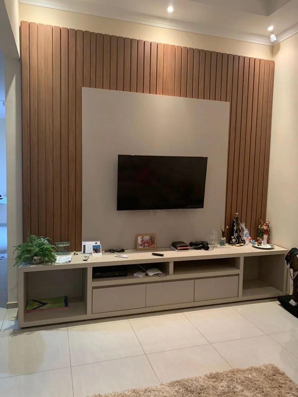 Rack e painel planejado em perfeito estado 