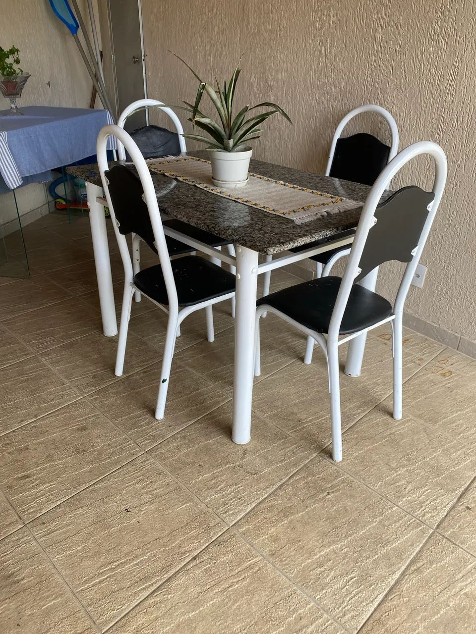 Mesa mármore 4 cadeiras 64288874561539120