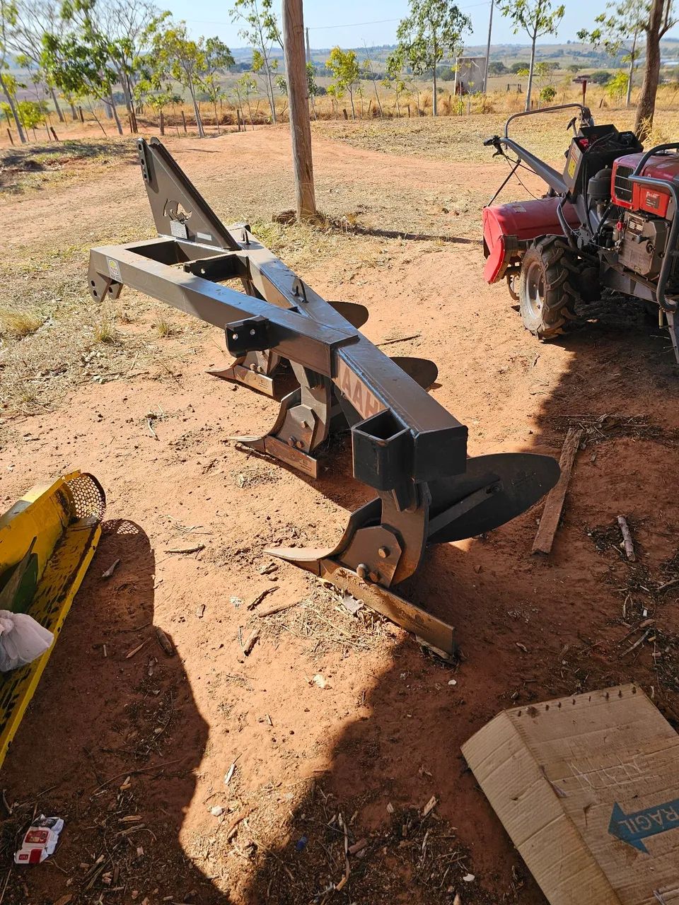 Arado aiveca 3 bacias  - Foto 4