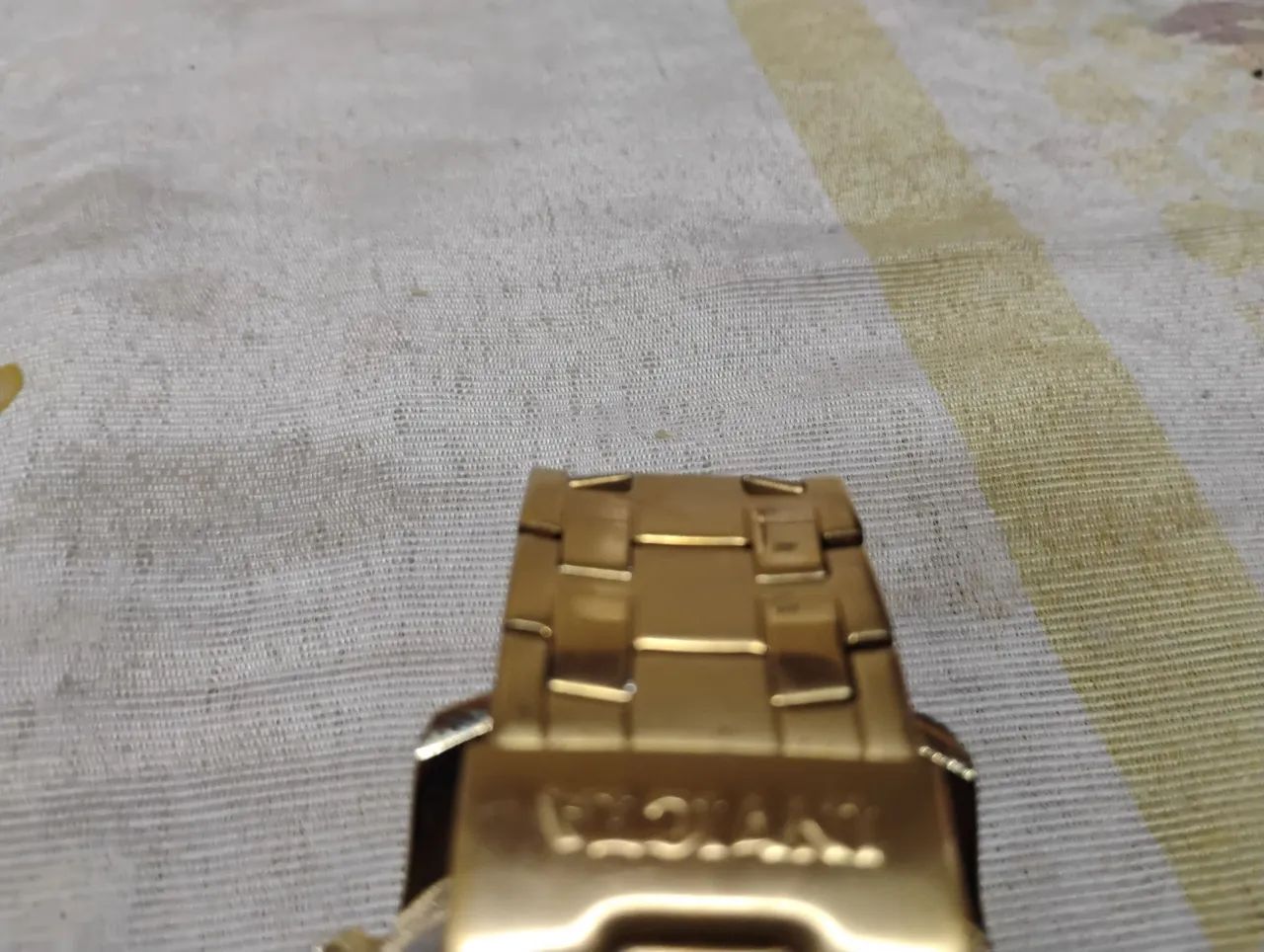 Relógio Invicta Masculino Dourado Verde - Foto 2