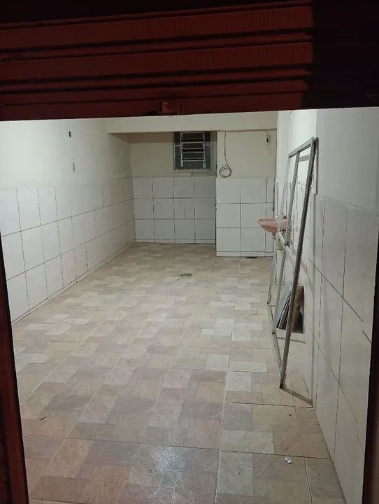  Alugo para loja ou garagem