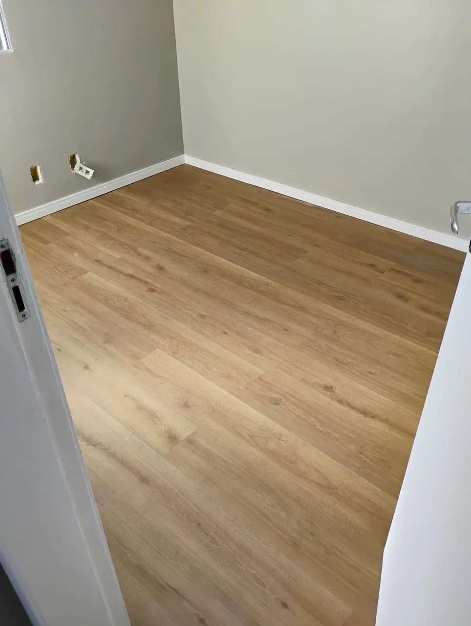 PISO VINILICO E LAMINADO - Foto 5