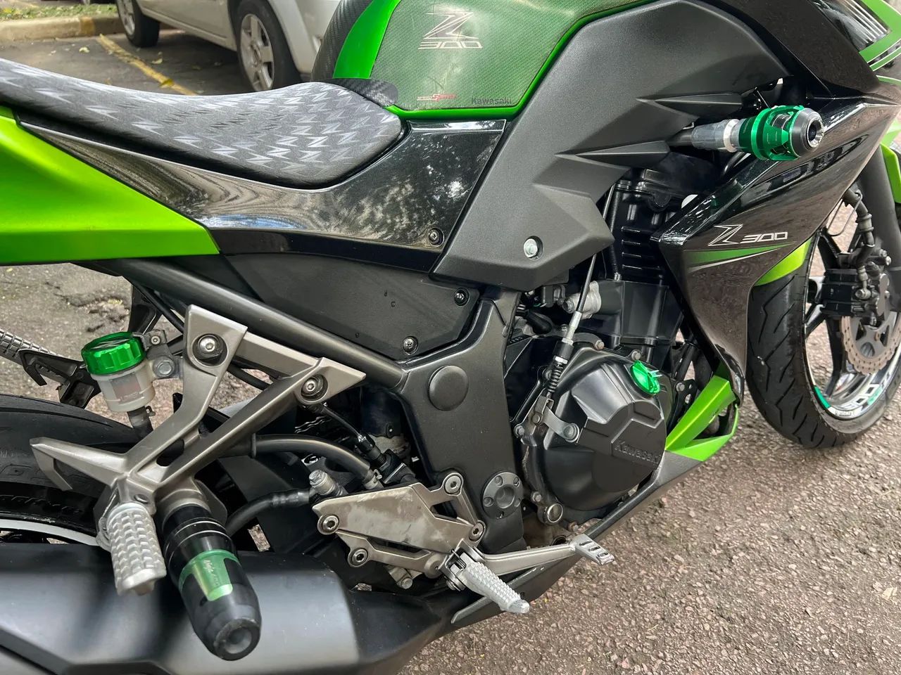Z300 impecável e personalizada  - Foto 3