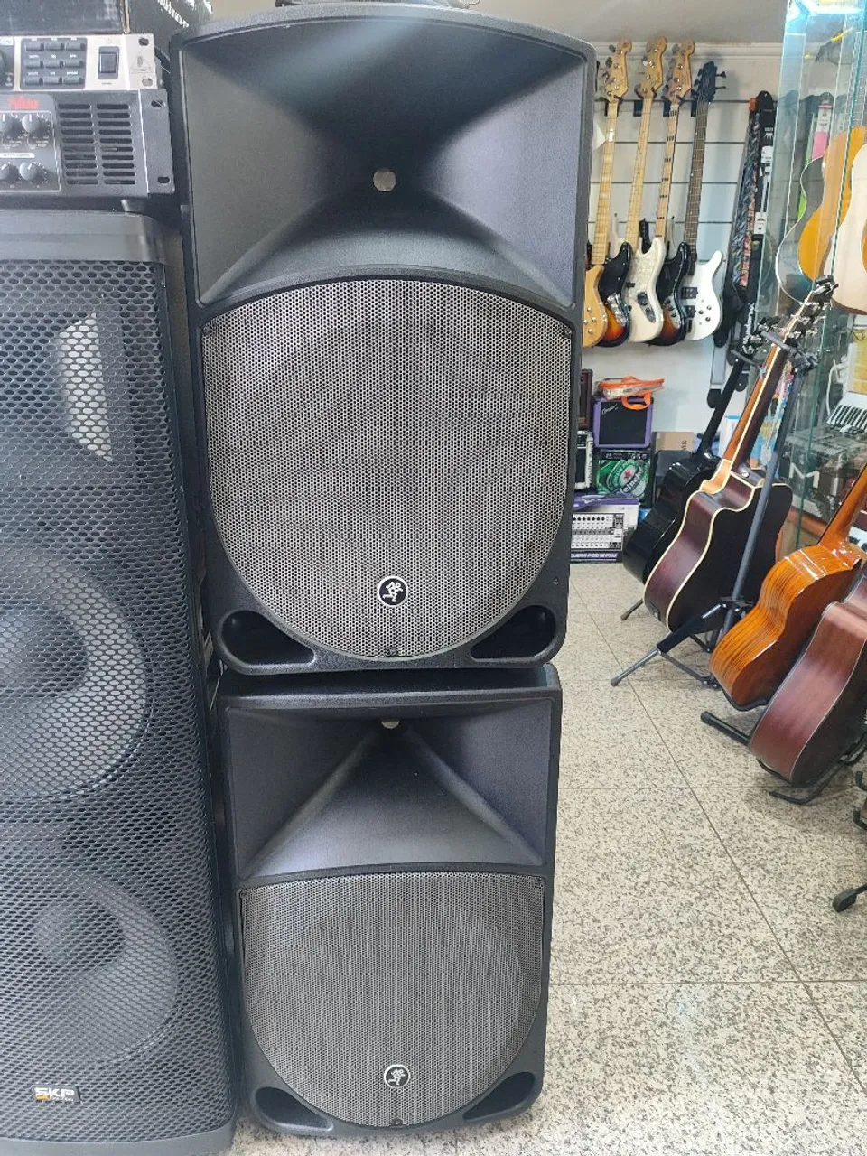 Caixa de Som Thump Th-15A