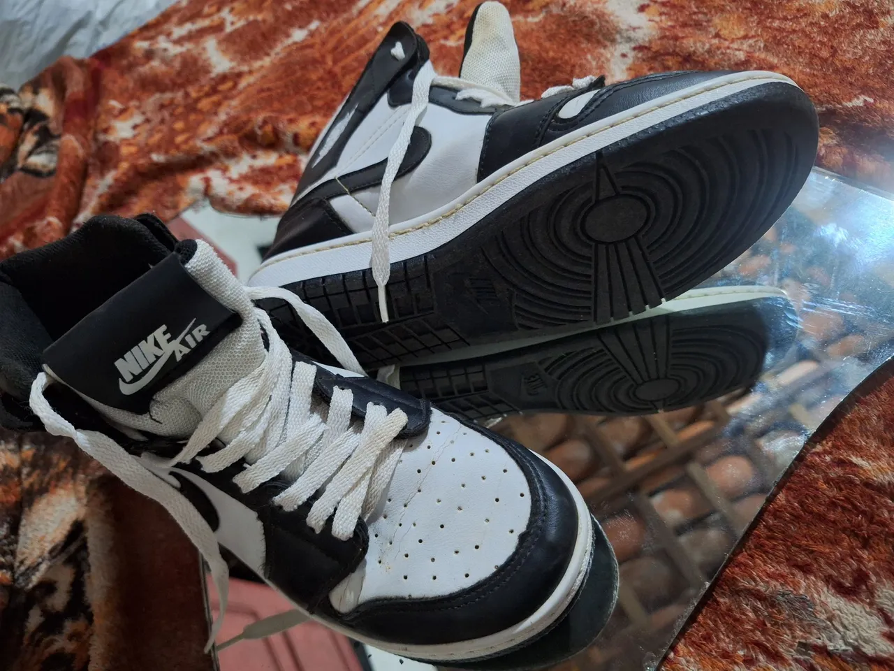 Tênis Nike Air Jordan 1 Retro High OG
