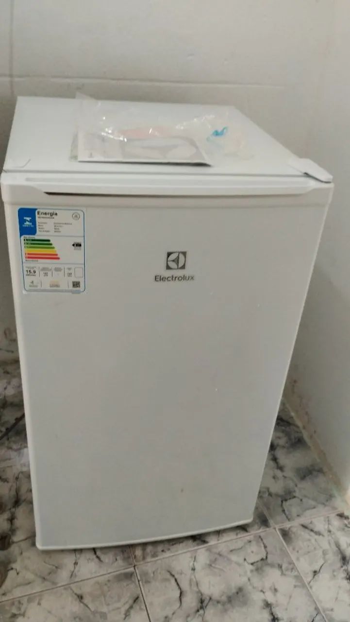 Mini Geladeira Electrolux 110V