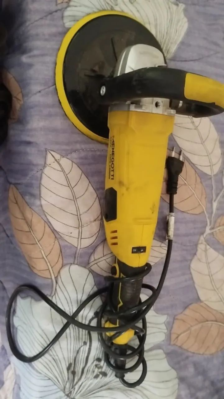 Polisher 1200 W - 127 V Yellow Color - Menegotti