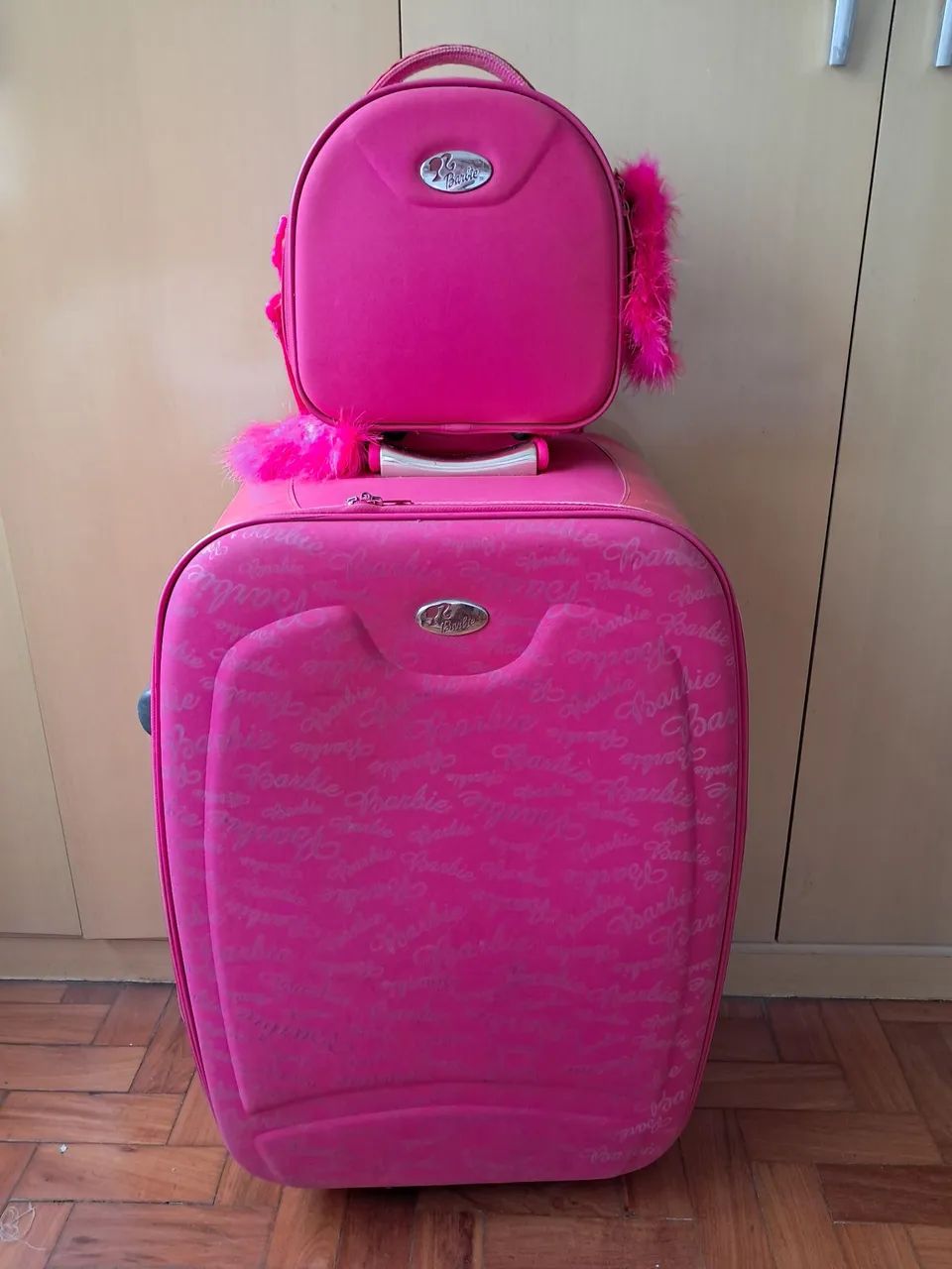 Conjunto de mala grande e Frasqueira Barbie rosa