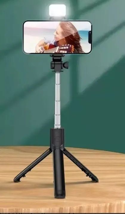 Bastão pau selfie retrátil Bluetooth para celular 