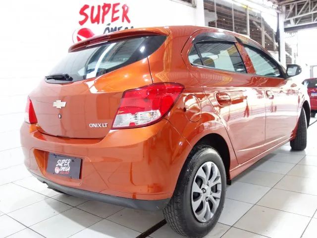 Chevrolet onix 2013 1.0 mpfi lt 8v flex 4p manual - Foto 3