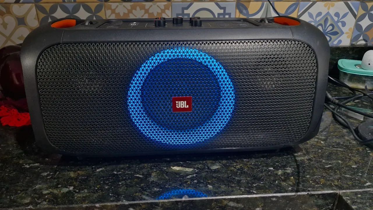 Caixa JBL PARTYBOX On The Go