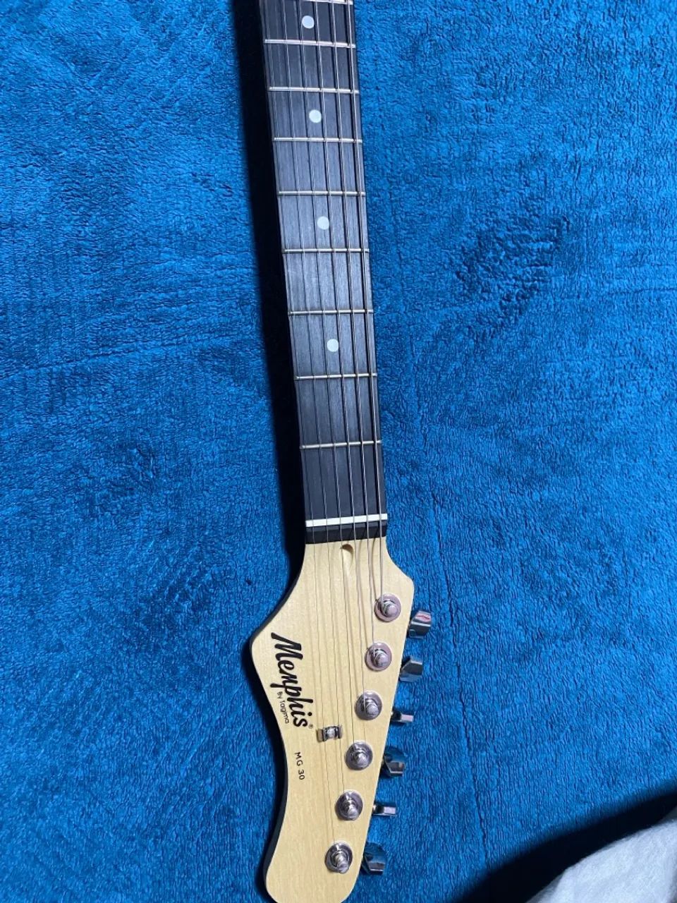 Guitarra elétrica Olympic white MG-30 Memphis - Foto 4
