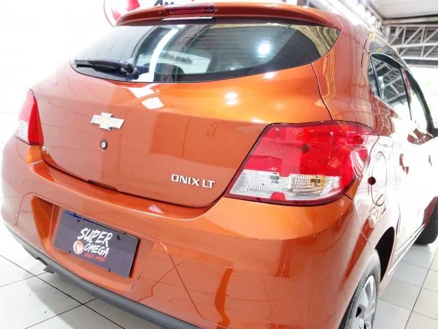 Chevrolet onix 2013 1.0 mpfi lt 8v flex 4p manual - Foto 4