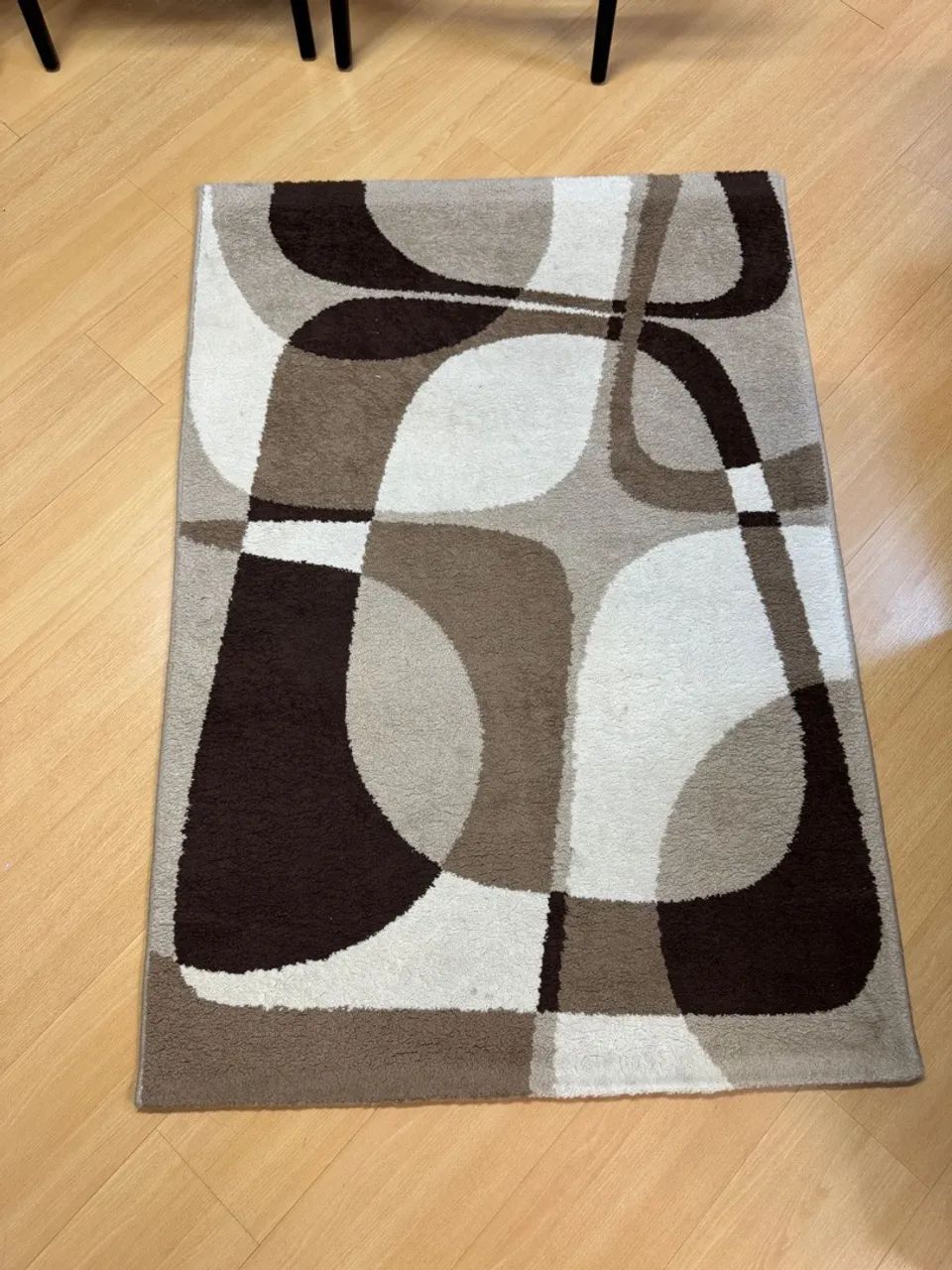 Tapete Moderno Abstrato Bege e Marrom 1,00 x 1,40m