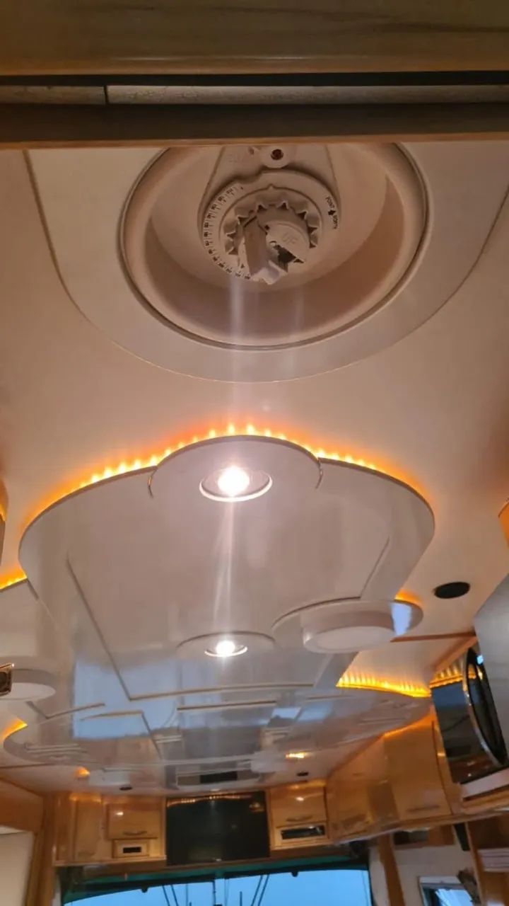 Motorhome vettura automático 12mt - Foto 11