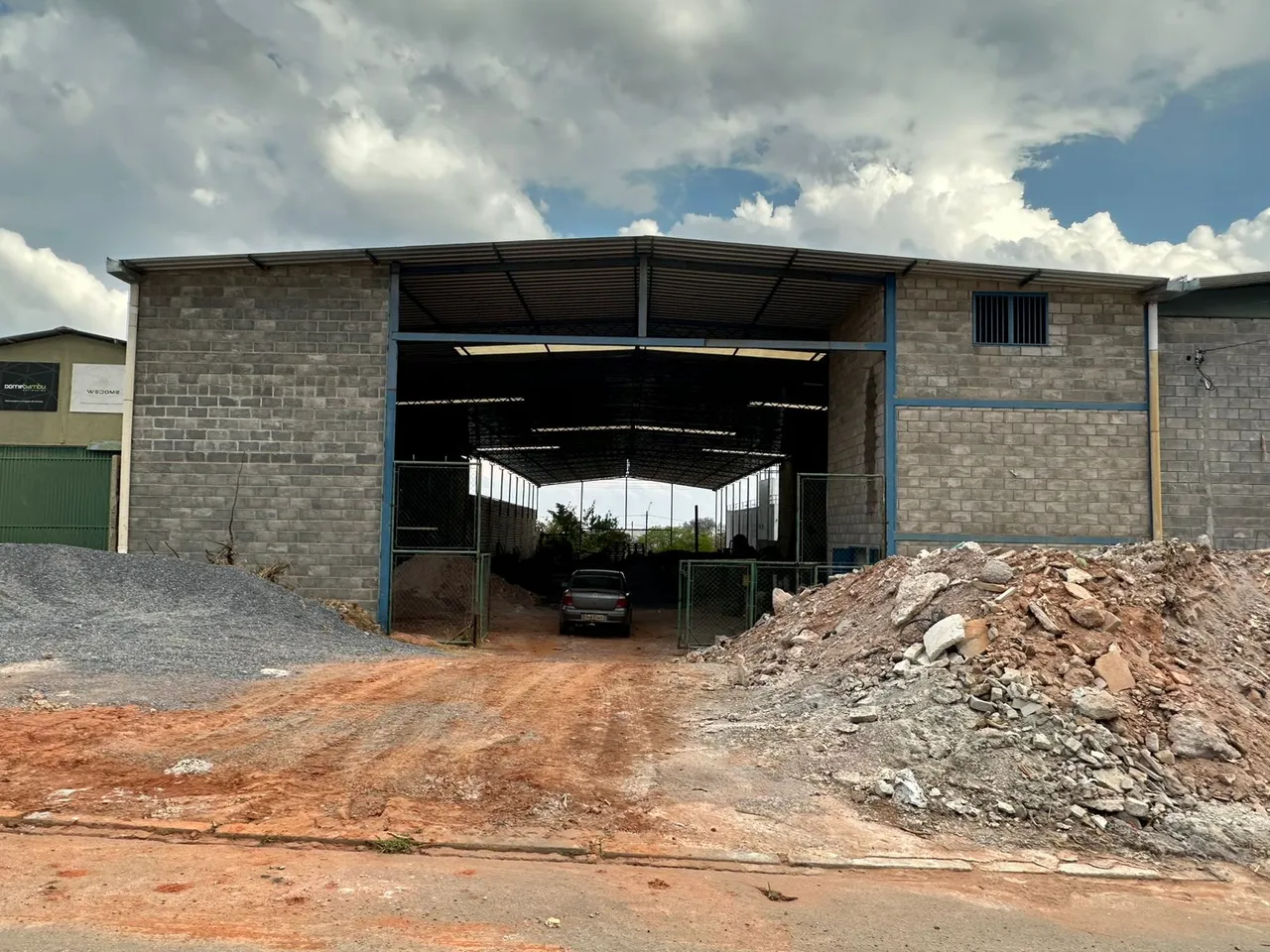 Galpão/Depósito/Armazém para venda tem 1.600 metros quadrados em Paranoá - Brasília - DF