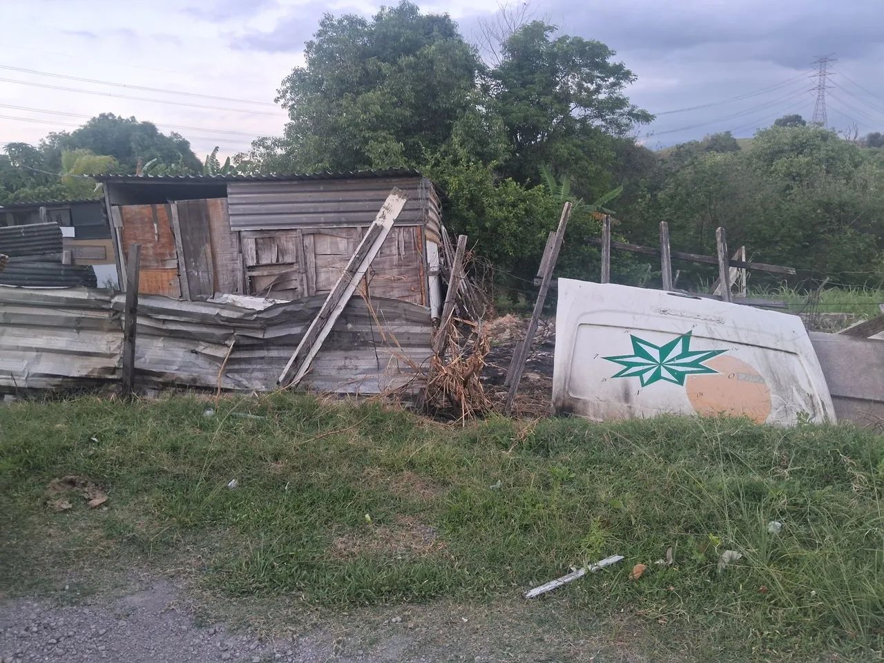 Foto - Nova Iguaçu - Palhada