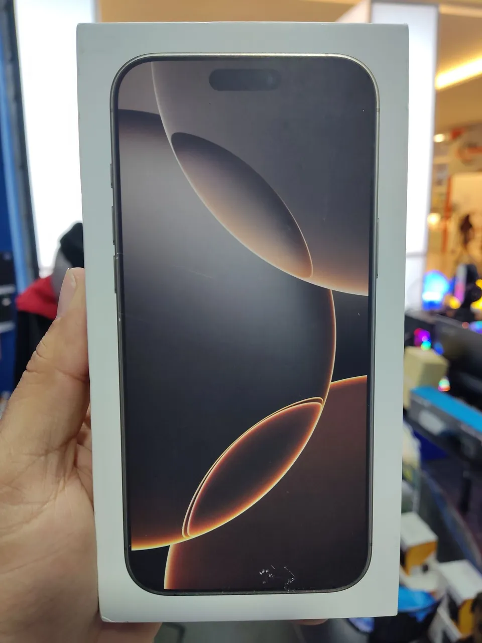 IPHONE 16 PRO MAX 256GB LACRADO