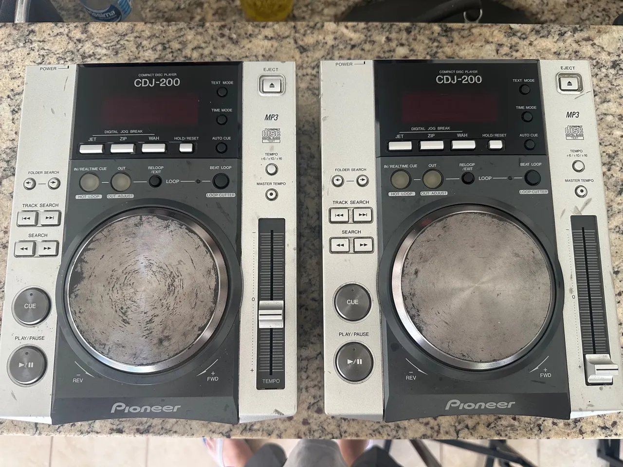 Cd-j Pionner 200