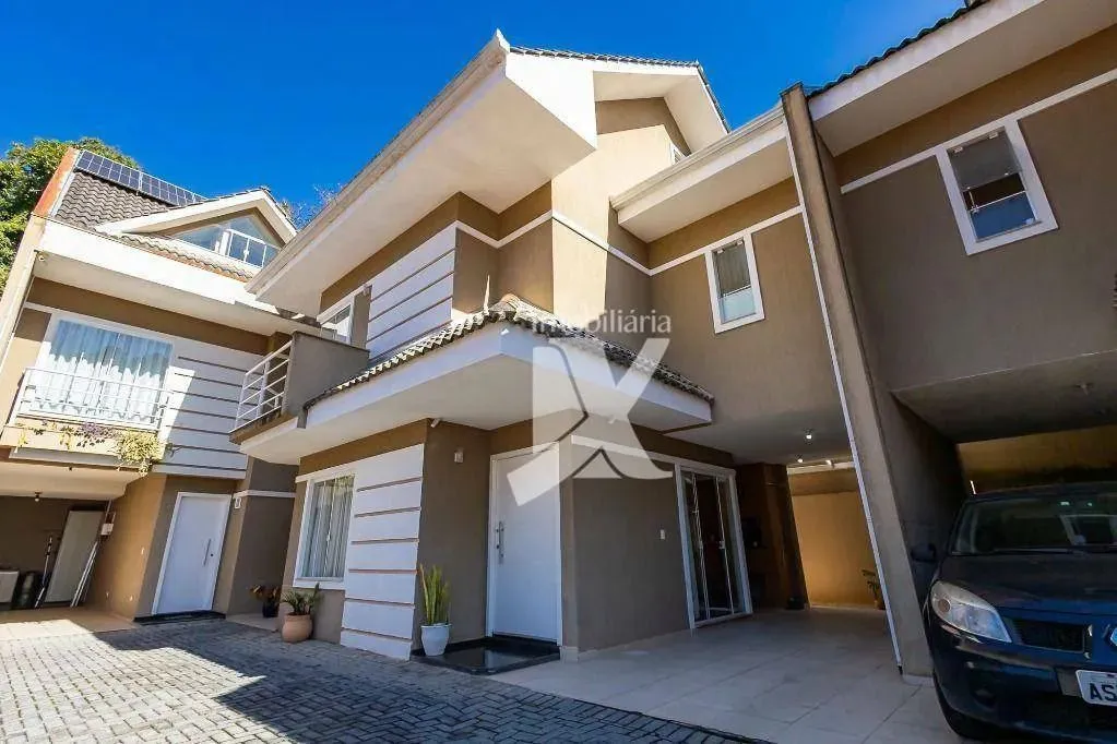 Sobrado com 3 dormitórios à venda, 148 m² por R$ 780.000,00 - Barreirinha - Curitiba/PR