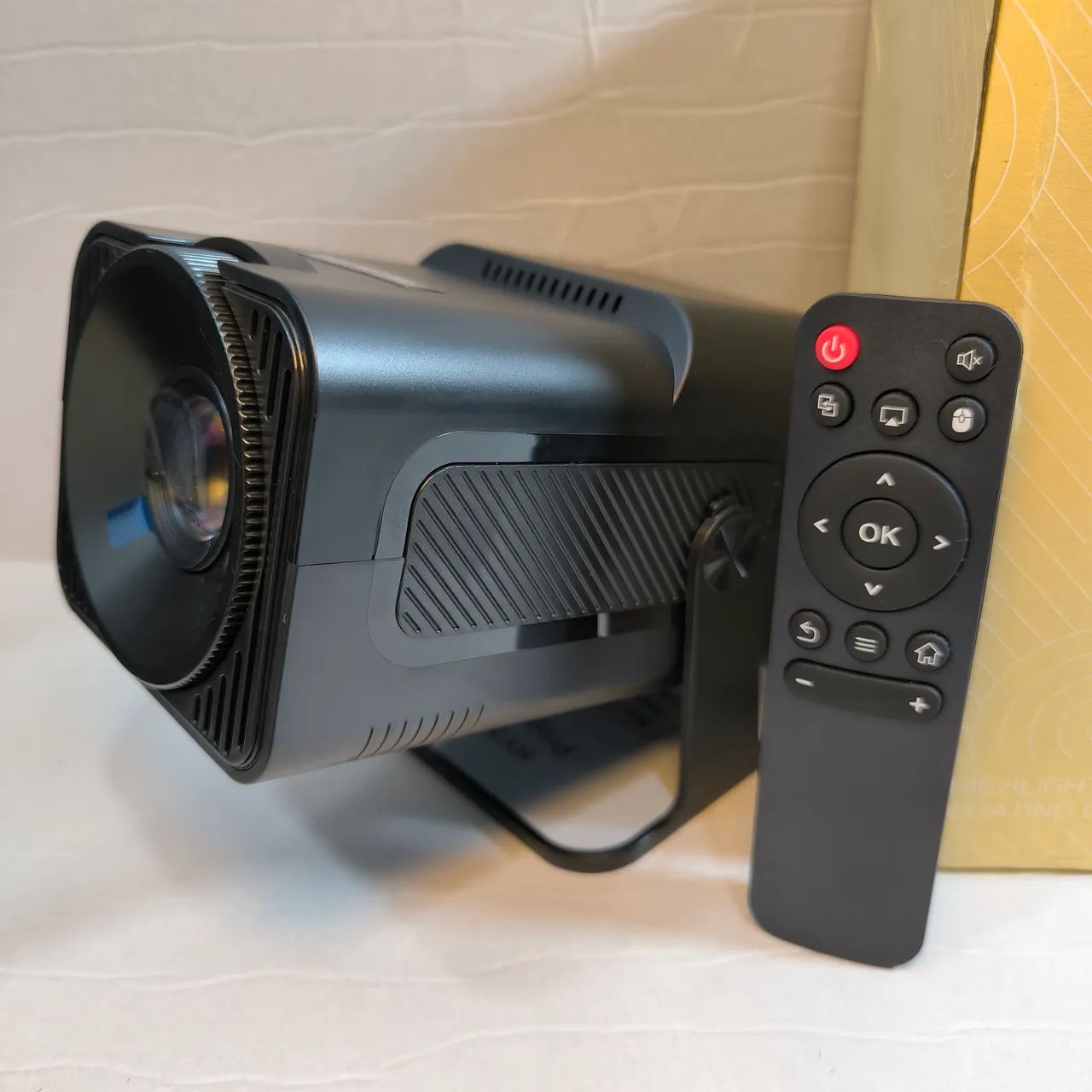 Projetor Android com wi-fi bluetooth  - Foto 2
