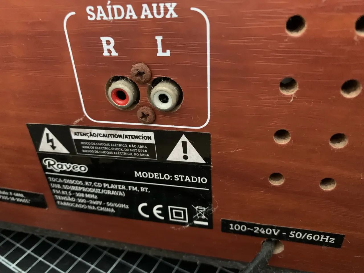 Aparelho de Som Vintage com Rádio e Leitor - Foto 2