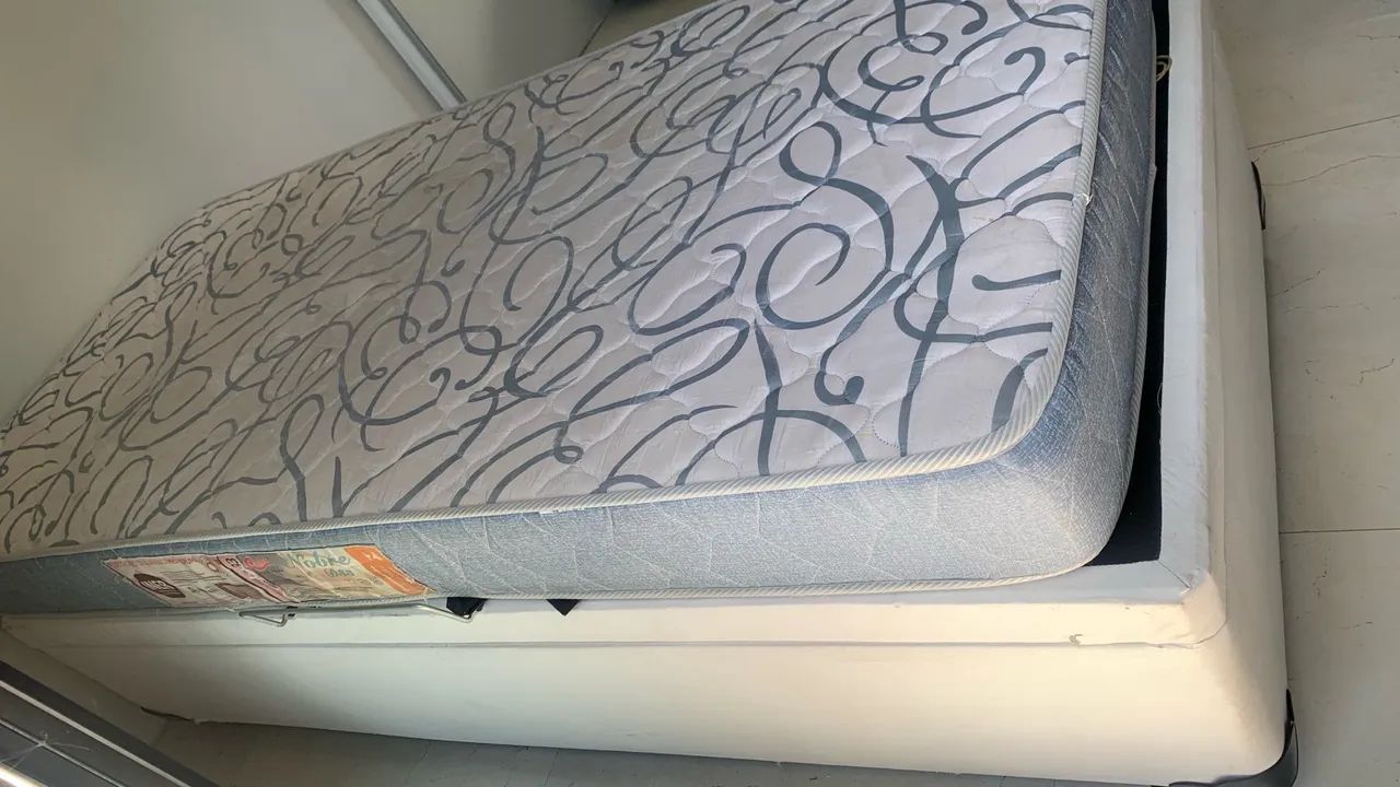 Cama box baú com colchão (solteiro)