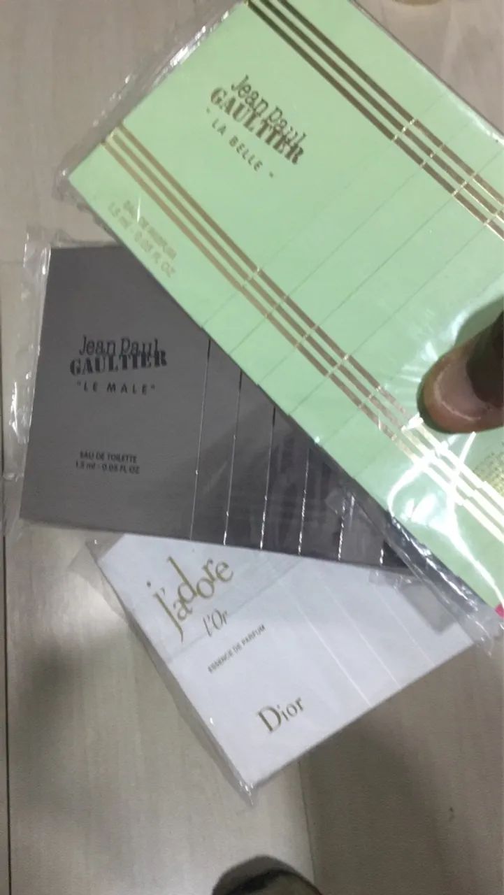 Amostras de Perfumes Carolina Herrera e Nina Ricci - Foto 2