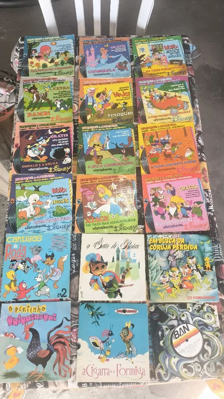 Lote con 18discos de Vinil: Histórias Disney e Outros