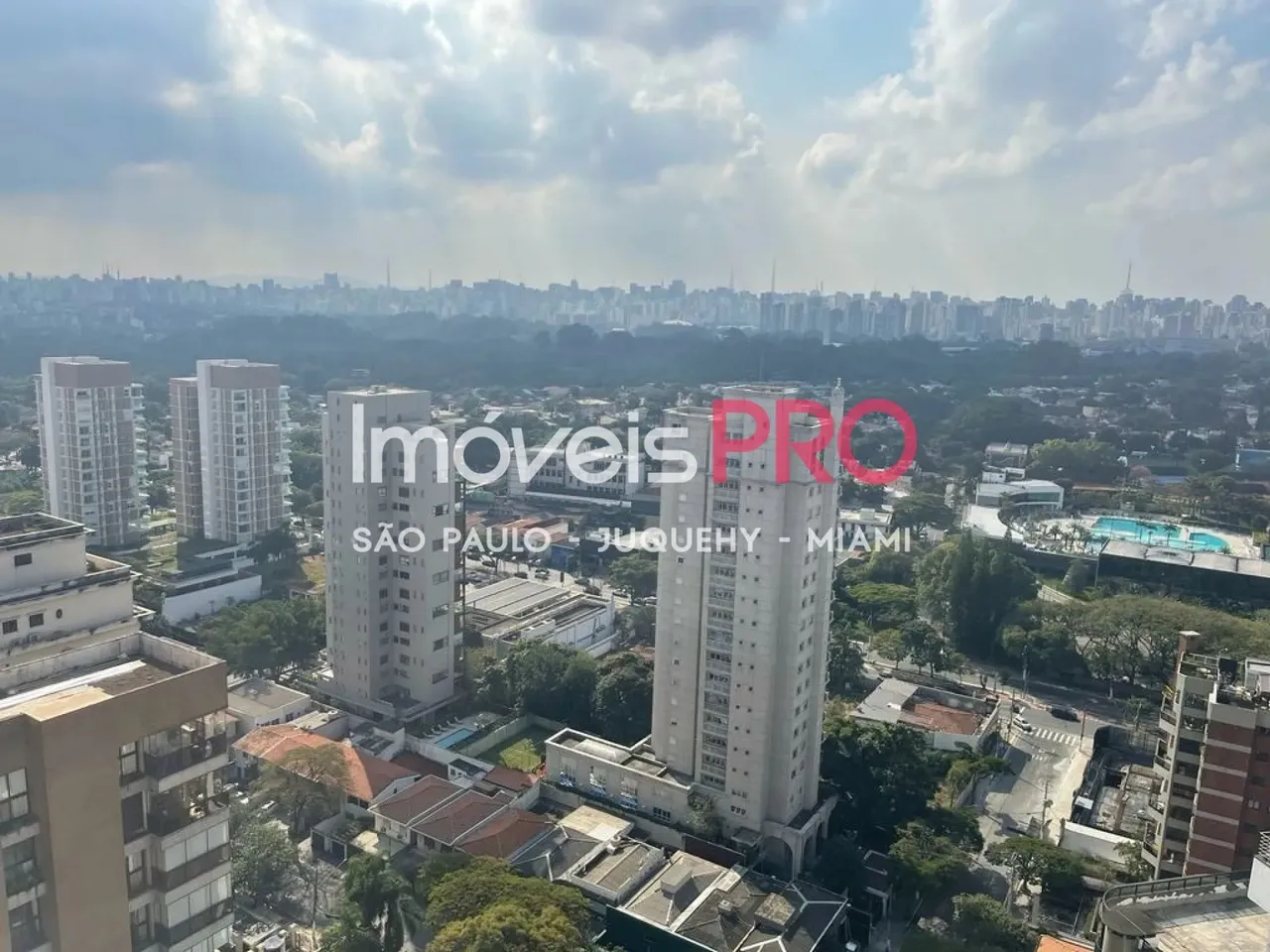 Studio em Moema com 26m²