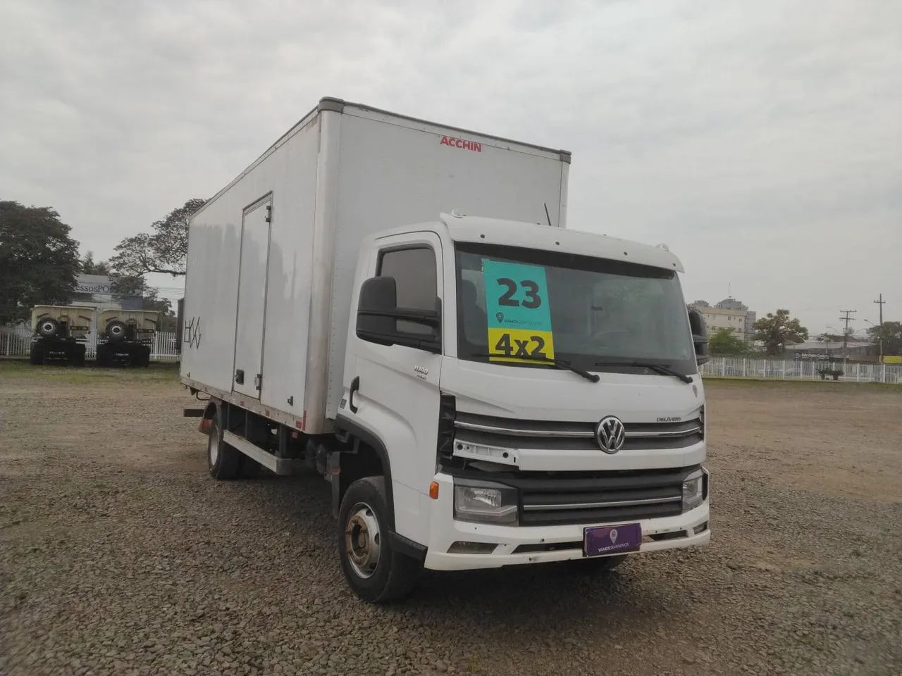 Volkswagen 11.180 11-180 Delivery 2p (diesel)(E5) 2022/2023 Vamos Seminovos São Leopoldo