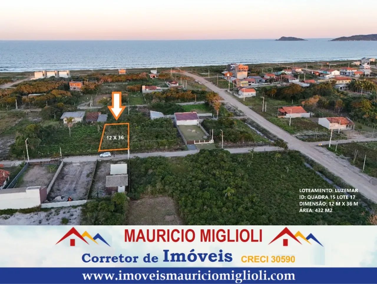 Lote limpo e próximo do mar na Praia do Ervino