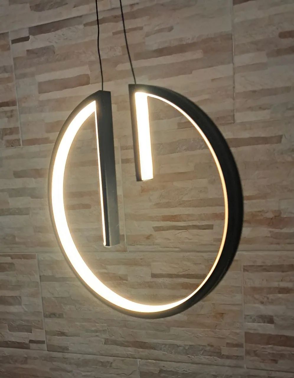 Pendente Circular Preto com Led Integrado  - Foto 2