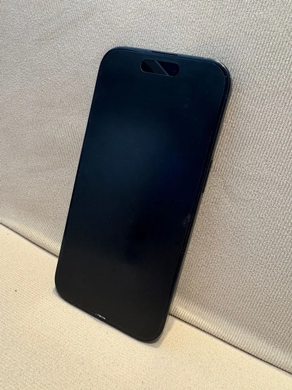 Iphone 15 com 85% de saúde de bateria