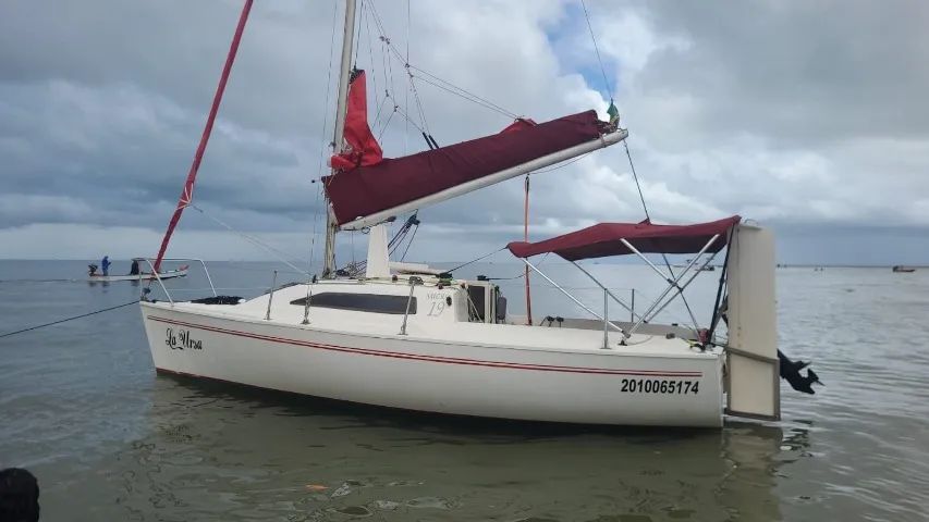 Veleiro Microtonner 19