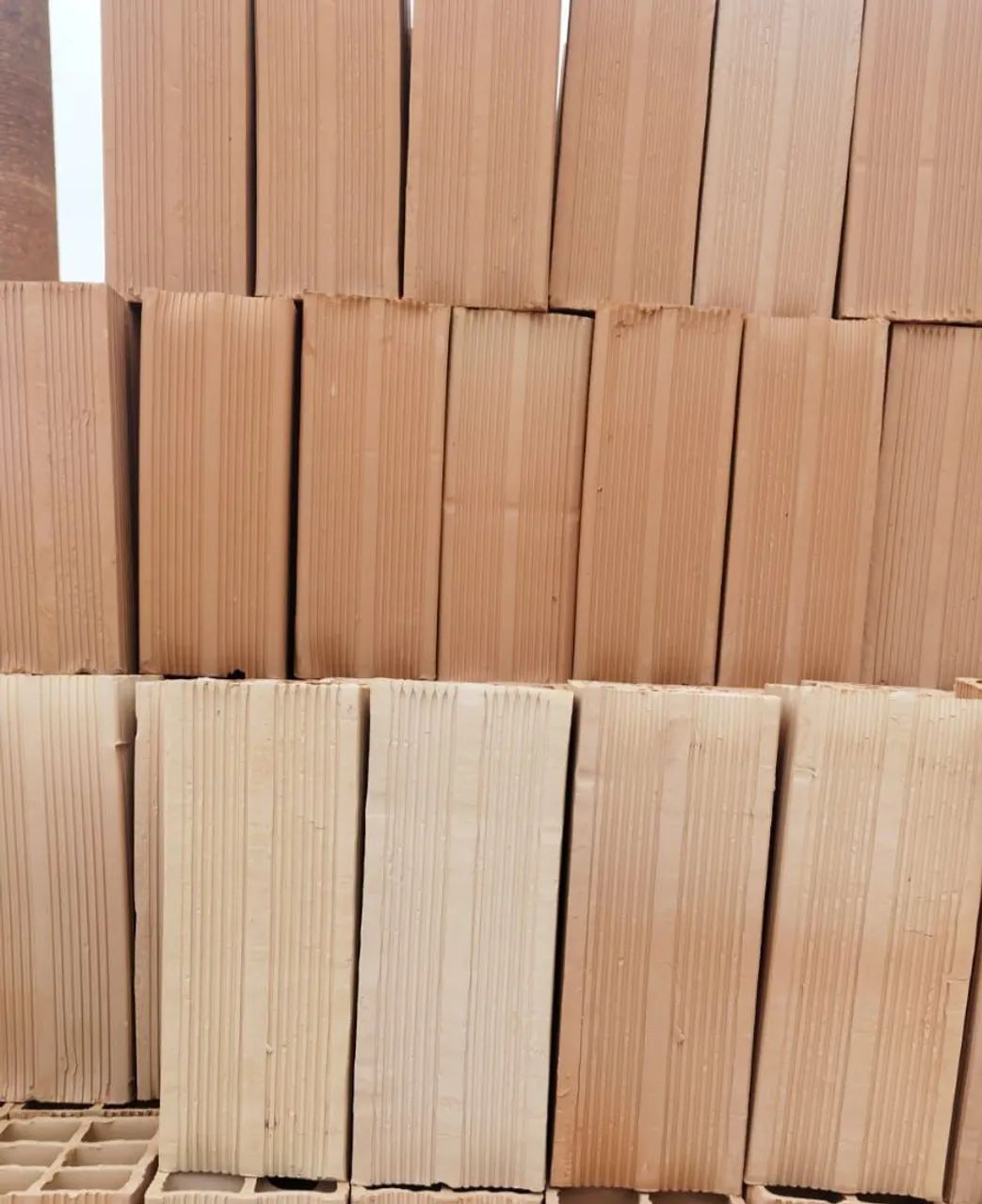 TIJOLO 11,5X14X29 DIRETO DA FÁBRICA COM O MENOR PREÇO A PARTIR DE 3 MIL TIJOLOS 