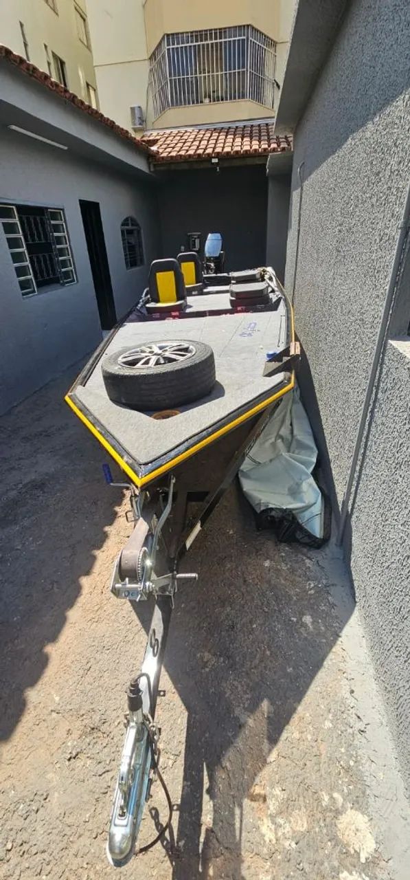 MG Nautica 50hp mercury 2 tempos partida elétrica e carretinha lumaq - Foto 2