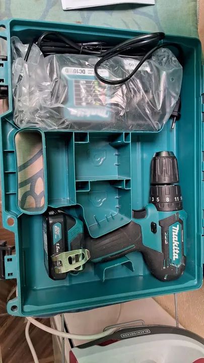 Parafusadeira e furadeira Makita  - Foto 2