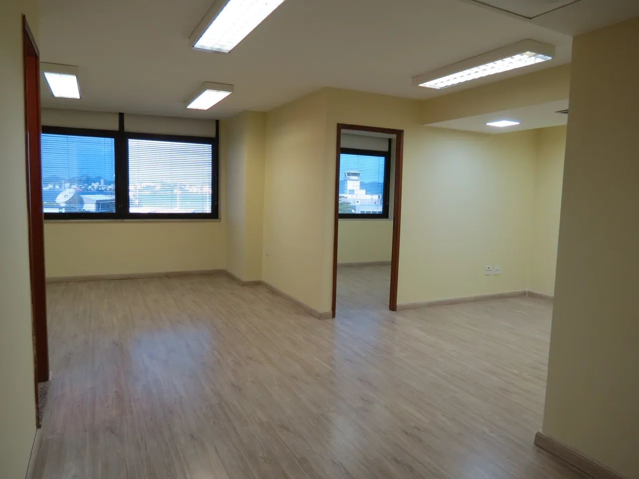 AMPLA SALA COMERCIAL NO CONDOMÍNIO ORLY - Foto 4