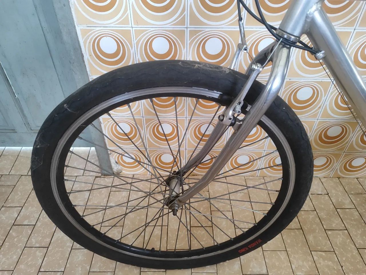 Bicicleta Aro 26 em Alumínio - Foto 3