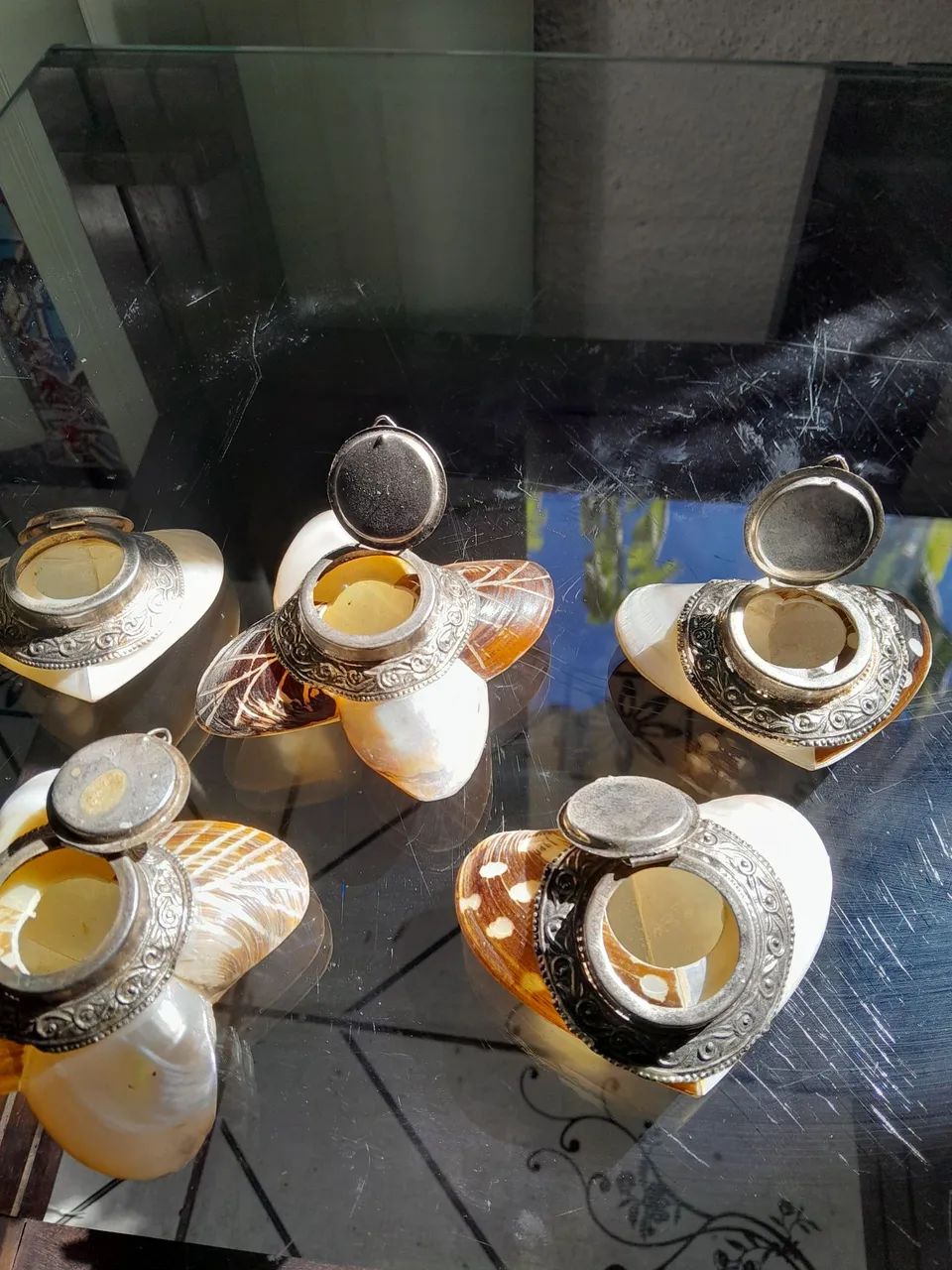 Porta joias antigos feitos de concha e prata - Foto 5