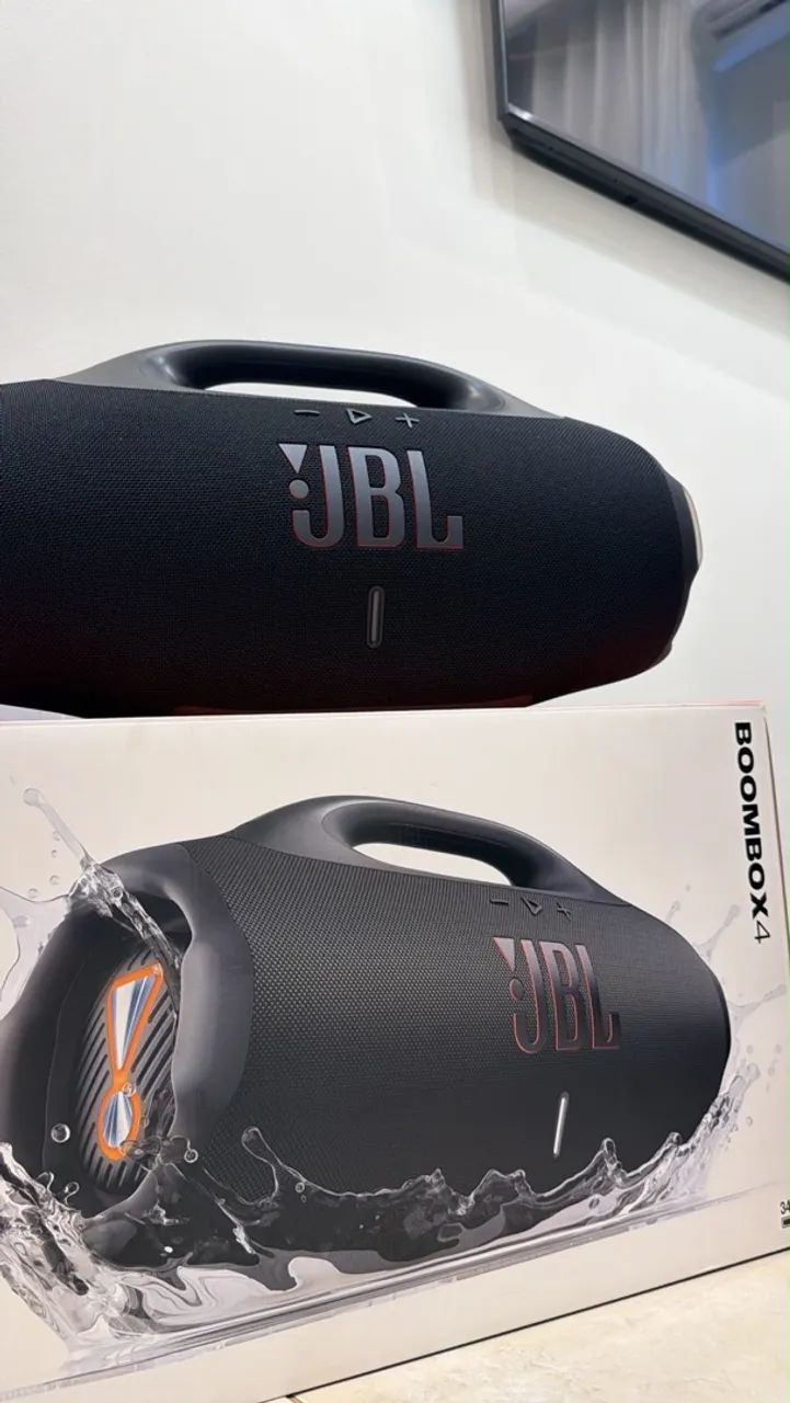 JBL bombox 4