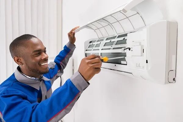 Técnico de ar condicionado