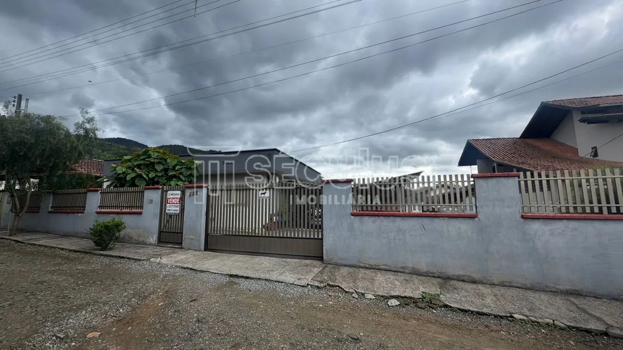 Terreno com 1.001m²