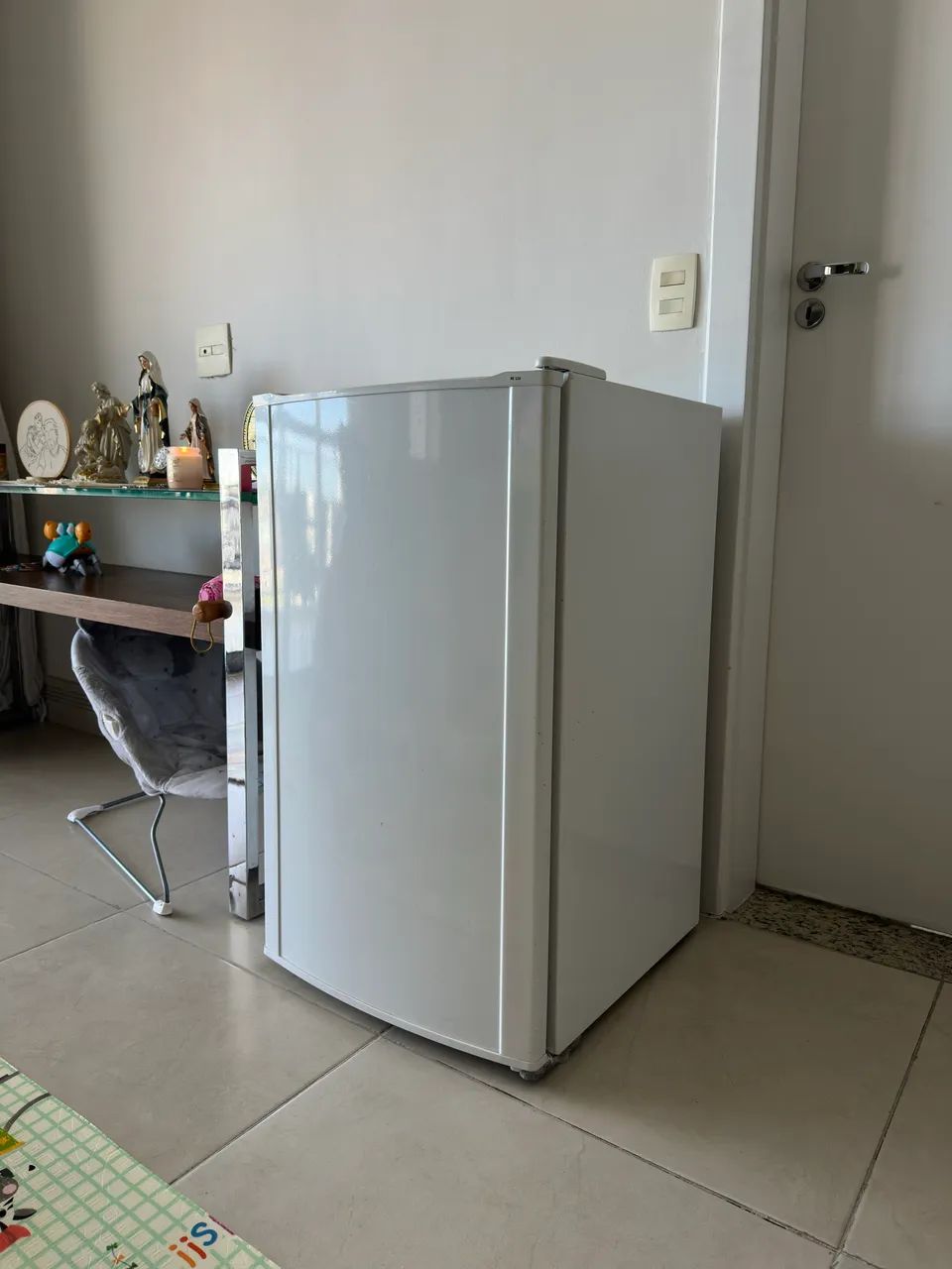 Frigobar Electrolux ER120  - Foto 4