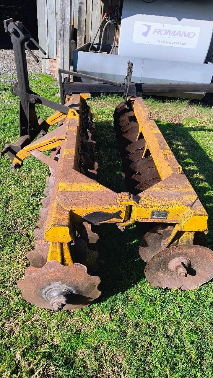 Grade niveladora pra trator